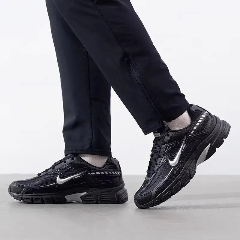 Nike  men's shoes n35