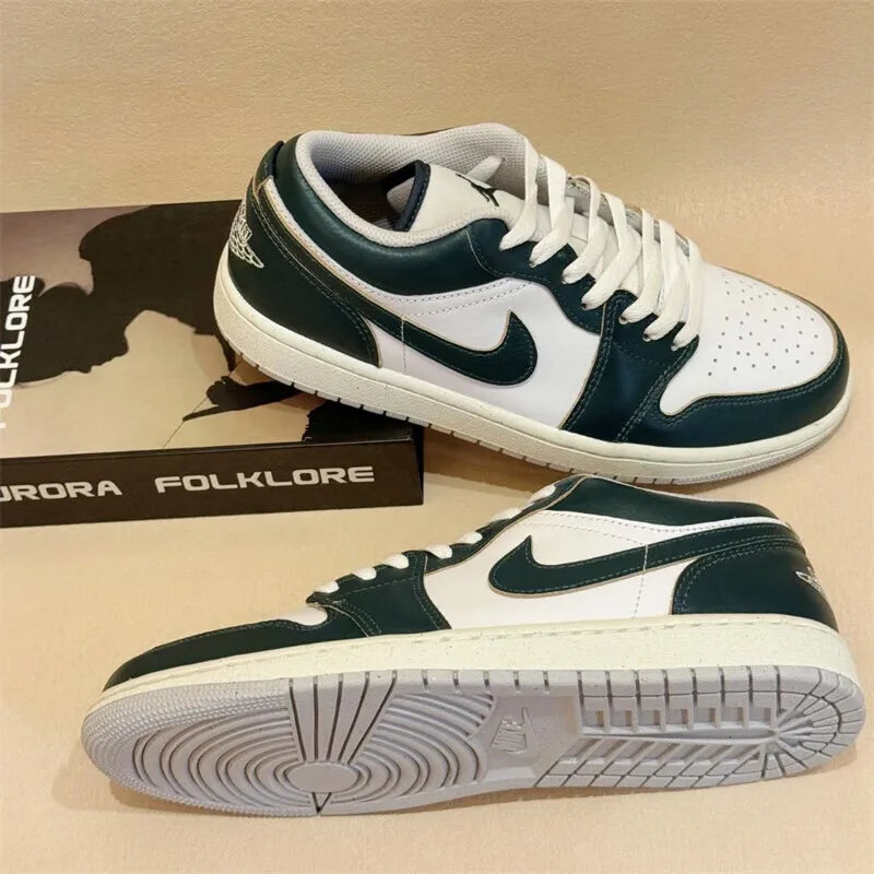 NIKE AIR JORDAN 1