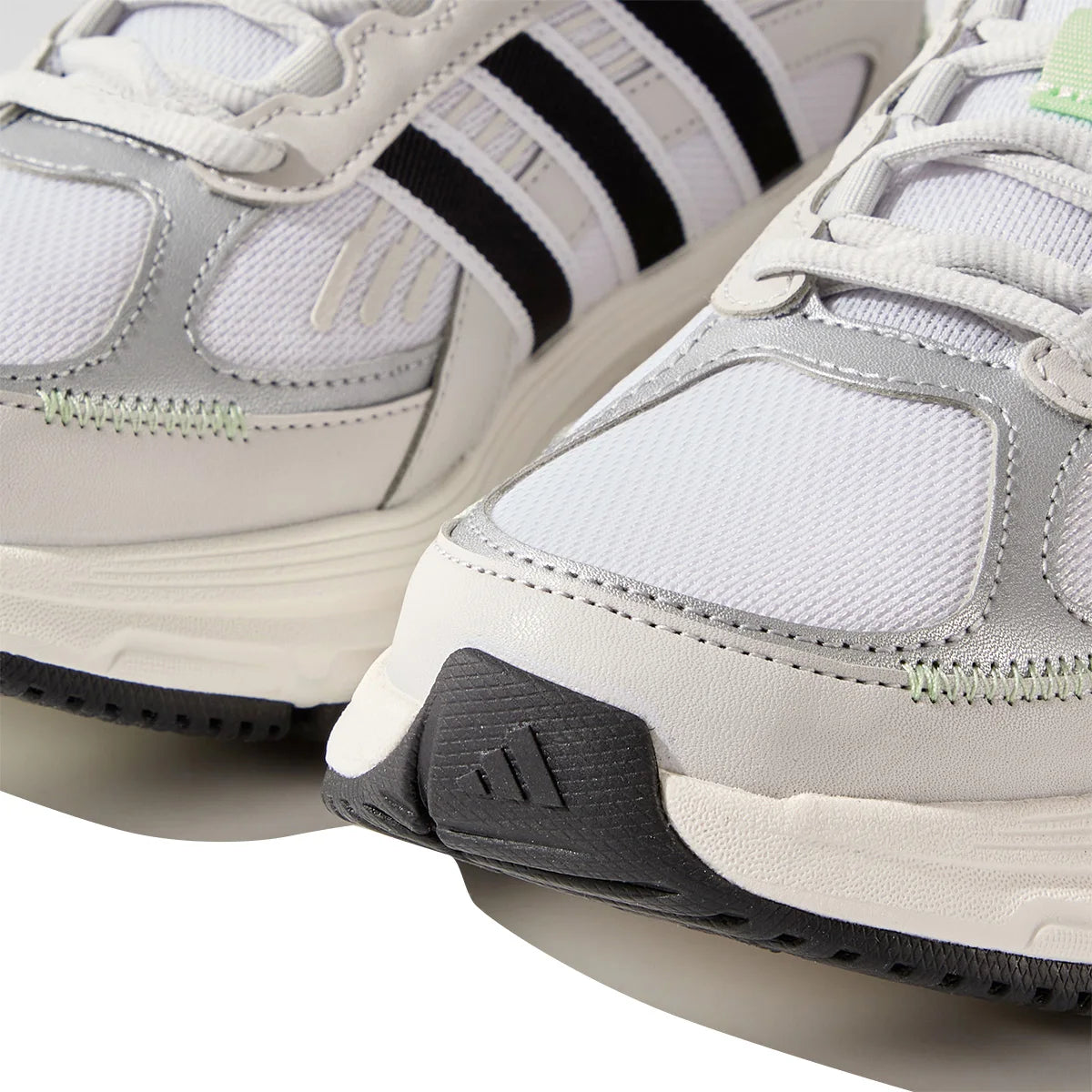 Adidas FC Classic